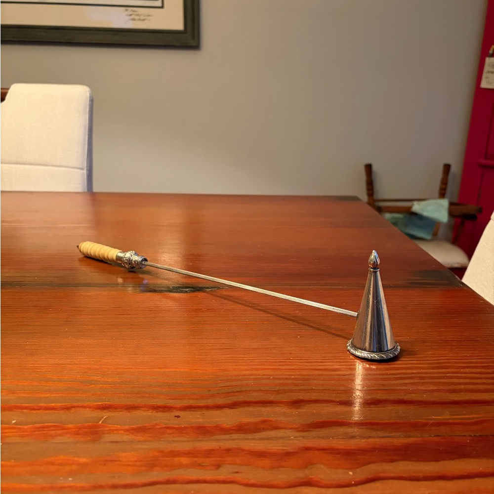 New Vintage Royal Crown Candle Snuffer Detailed Royal Scepter Silver-Plated